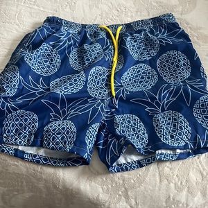 Men’s swim trunks